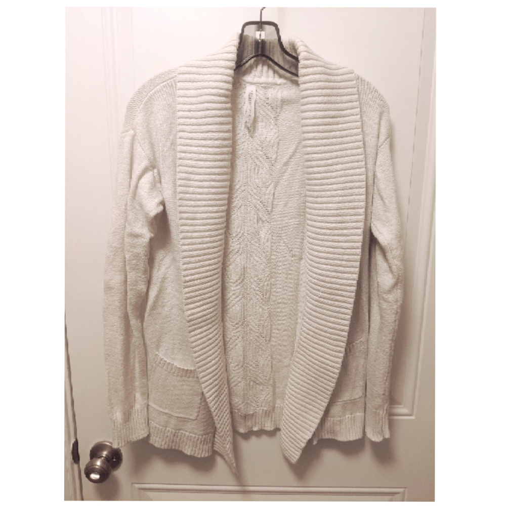American Eagle White Cardigan